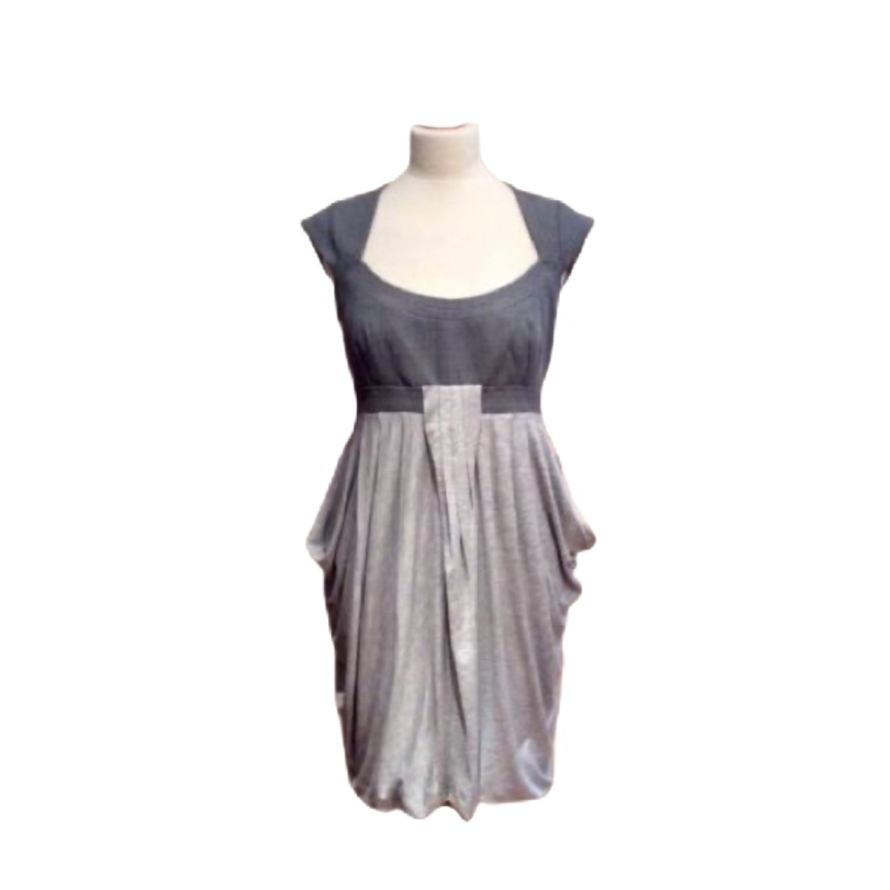 Karen Millen London Draped Bubble Hem Dress size 10 Gray Contemporary Event